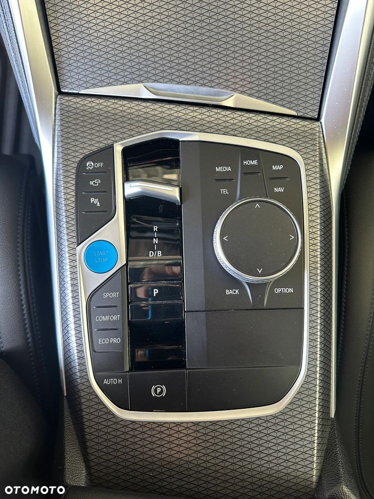 BMW i4 80.7kWh eDrive 35 - 33