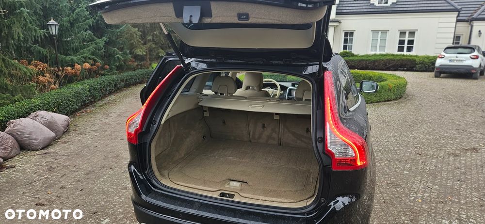 Volvo XC 60 DRIVe Momentum - 10