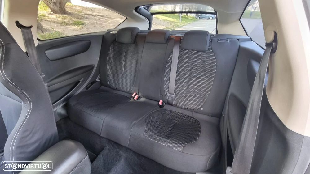 Citroën C4 Coupé 1.6 HDi VTR Pack - 10