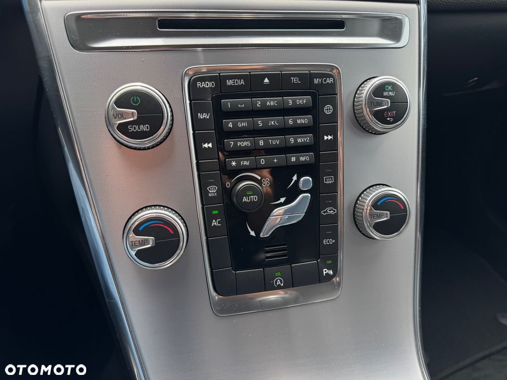 Volvo XC 60 D4 Drive-E Momentum - 14