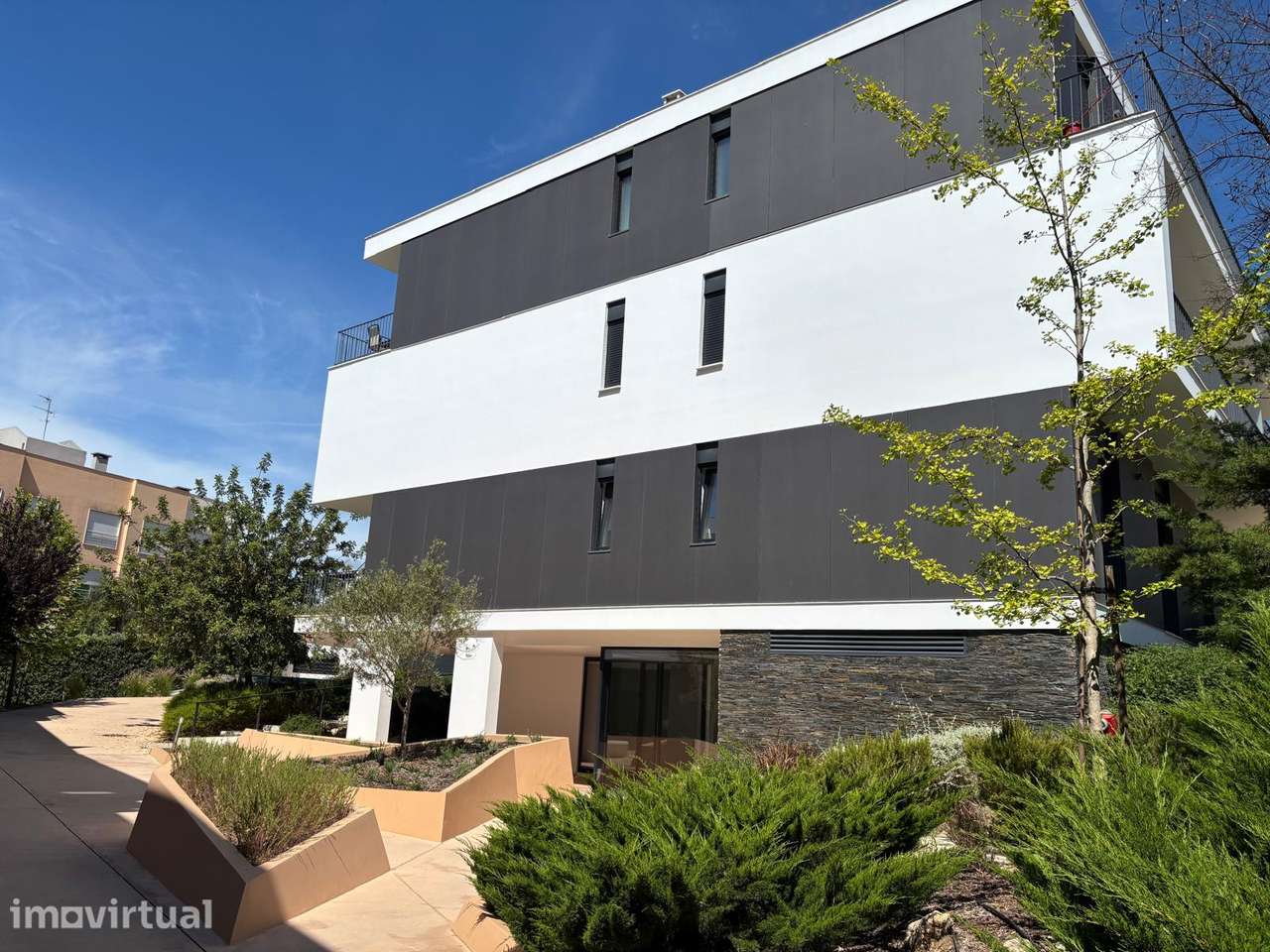 T2 no Condomínio Villa Romão – Carnaxide | A+, piscina, ginásio - Grande imagem: 5/24