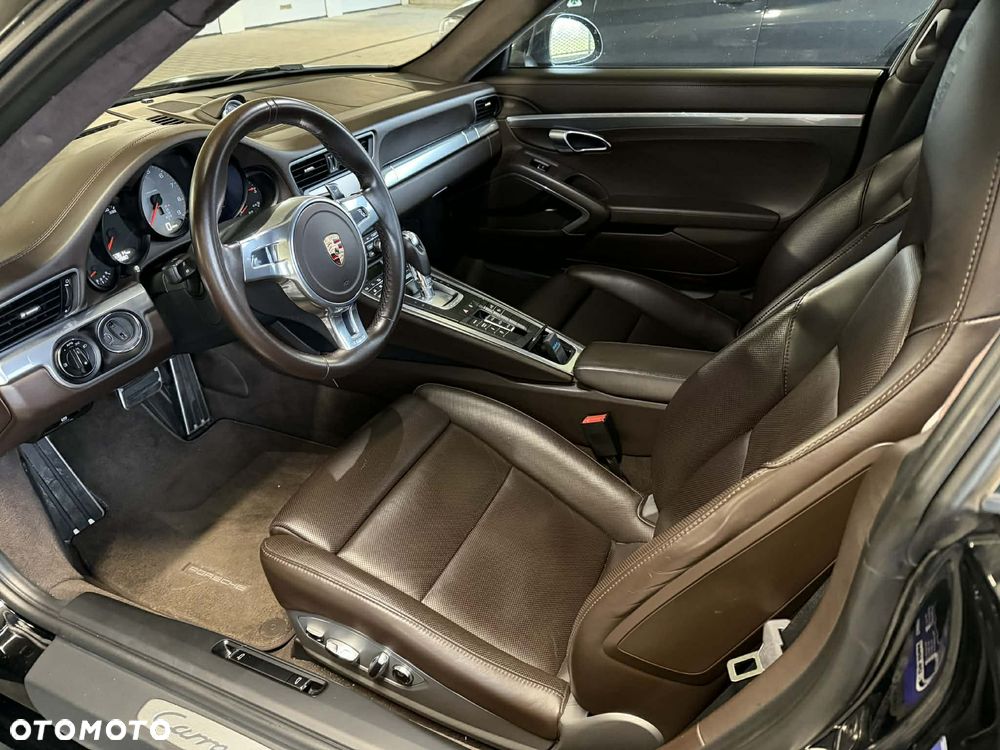 Porsche 911 Carrera S PDK - 7