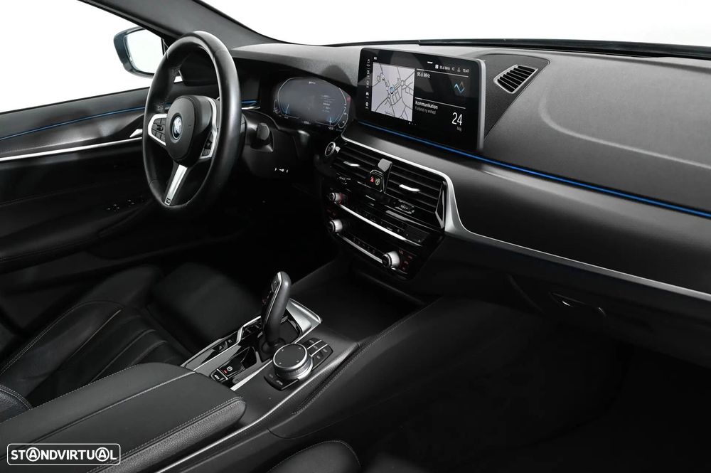 BMW 520 e Pack M - 20
