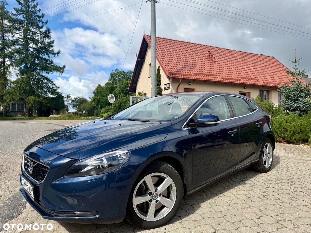 Volvo V40 D4 Drive-E Momentum - 9