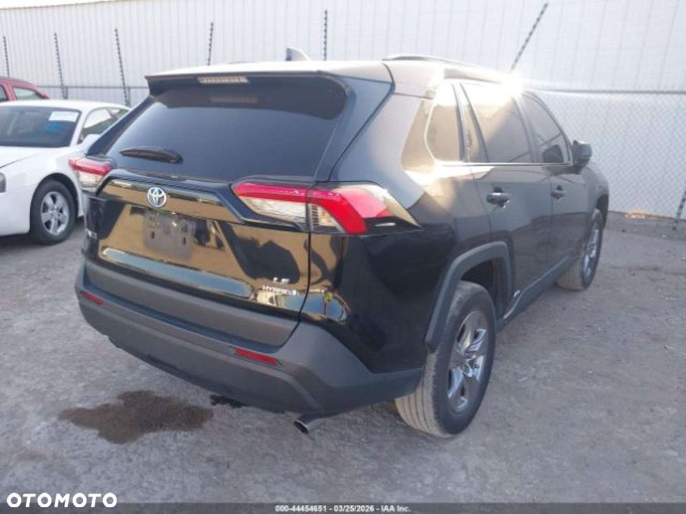 Toyota RAV4 - 7