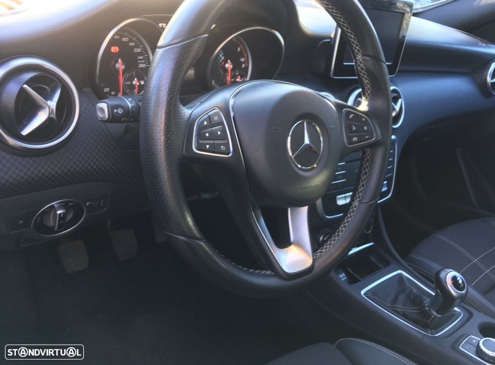 Mercedes-Benz A 180 d Urban - 3