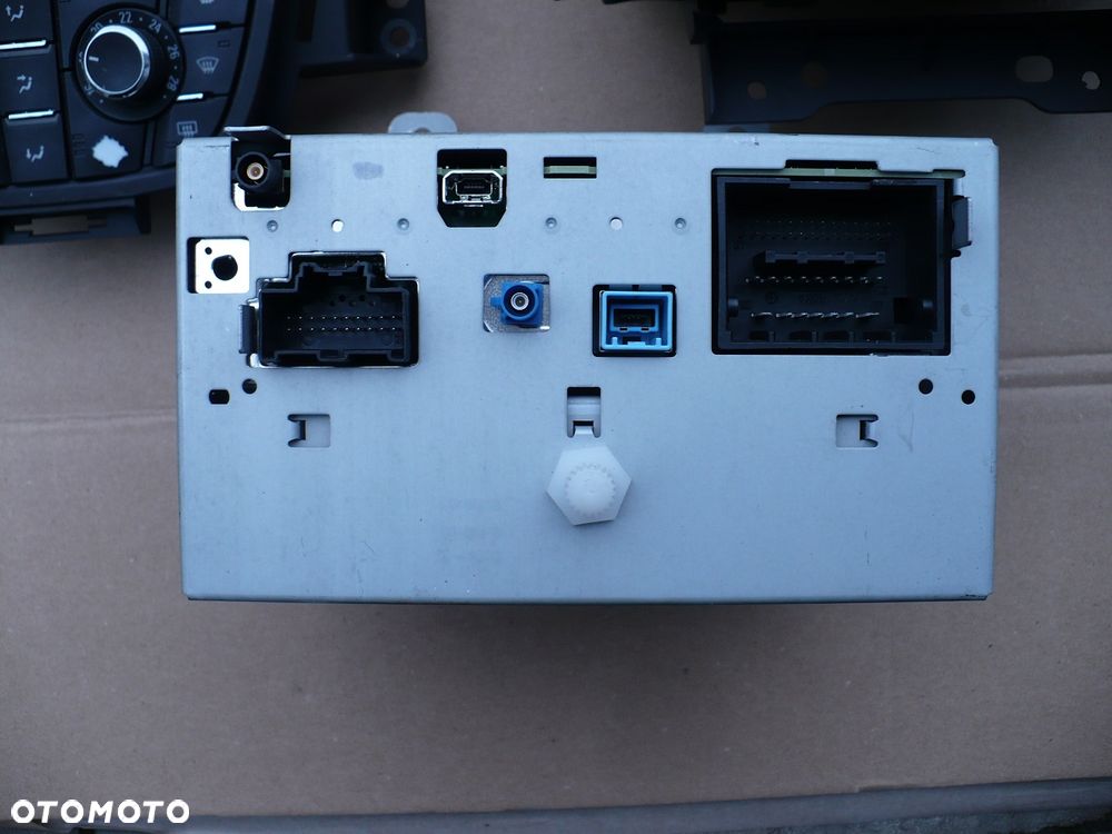 ASTRA J IV radio panel CD500 NAVI 13337220 13337251  EU. - 2