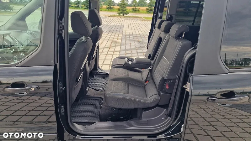 Ford Tourneo Connect Grand - 14