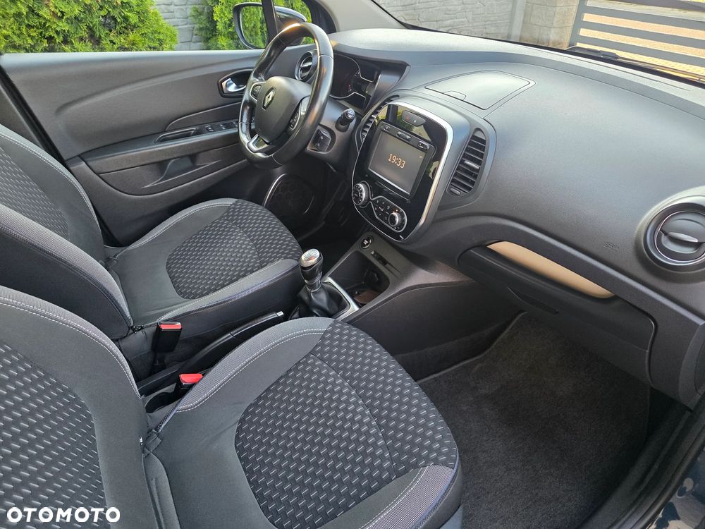 Renault Captur - 25