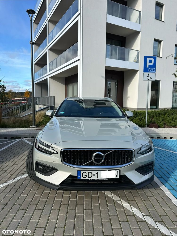 Volvo V60 Cross Country D4 AWD - 1