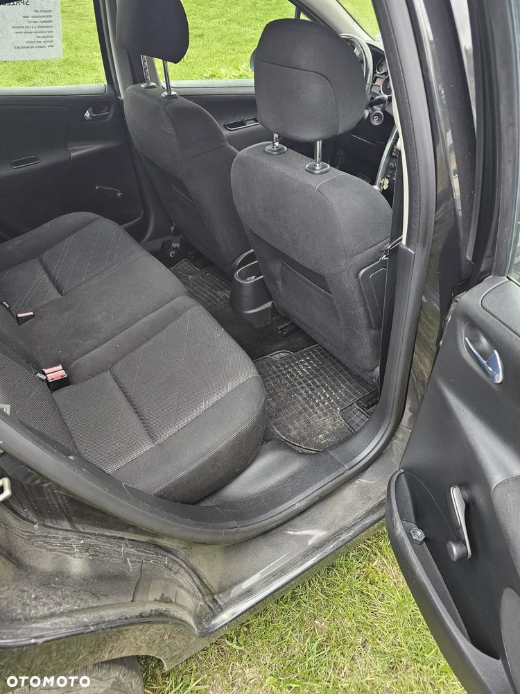 Peugeot 207 1.4 16V Trendy - 11
