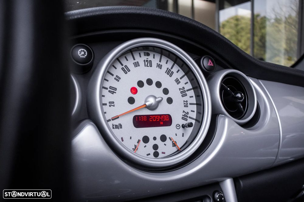 MINI Cabrio Cooper - 23