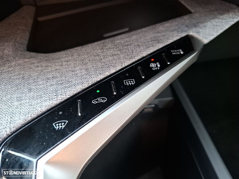 Peugeot 3008 1.2 Hybrid Allure e-DCS6 - 25