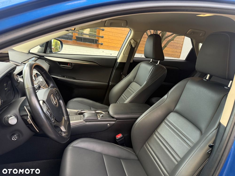 Lexus NX 300 F Impression AWD - 17