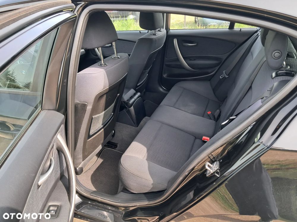 BMW Seria 1 - 19