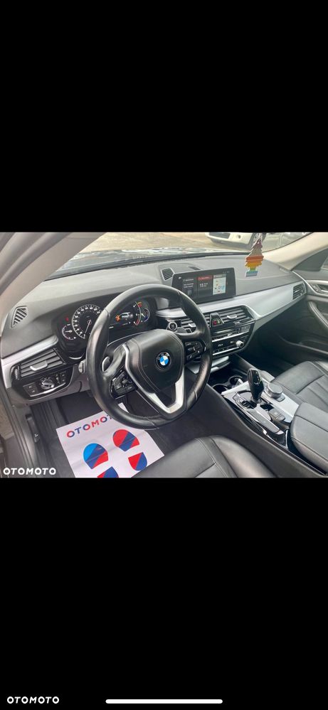 BMW Seria 5 520d Touring - 11