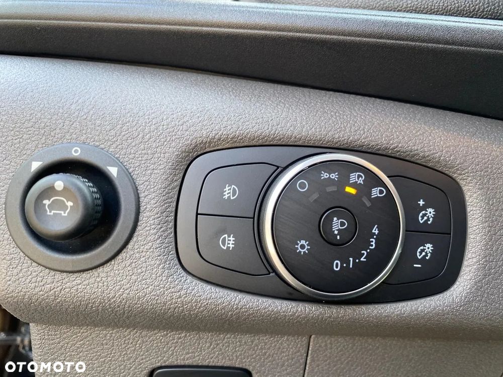 Ford Transit - 20