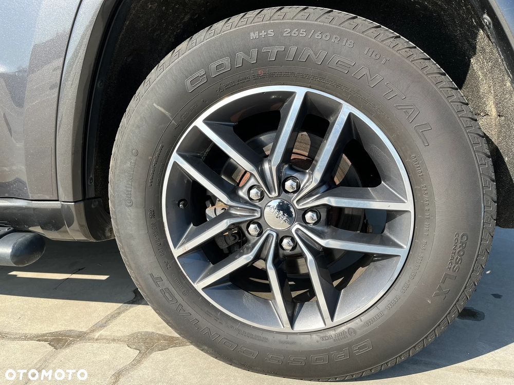 Jeep Grand Cherokee 5.7 V8 HEMI Overland Summit - 24