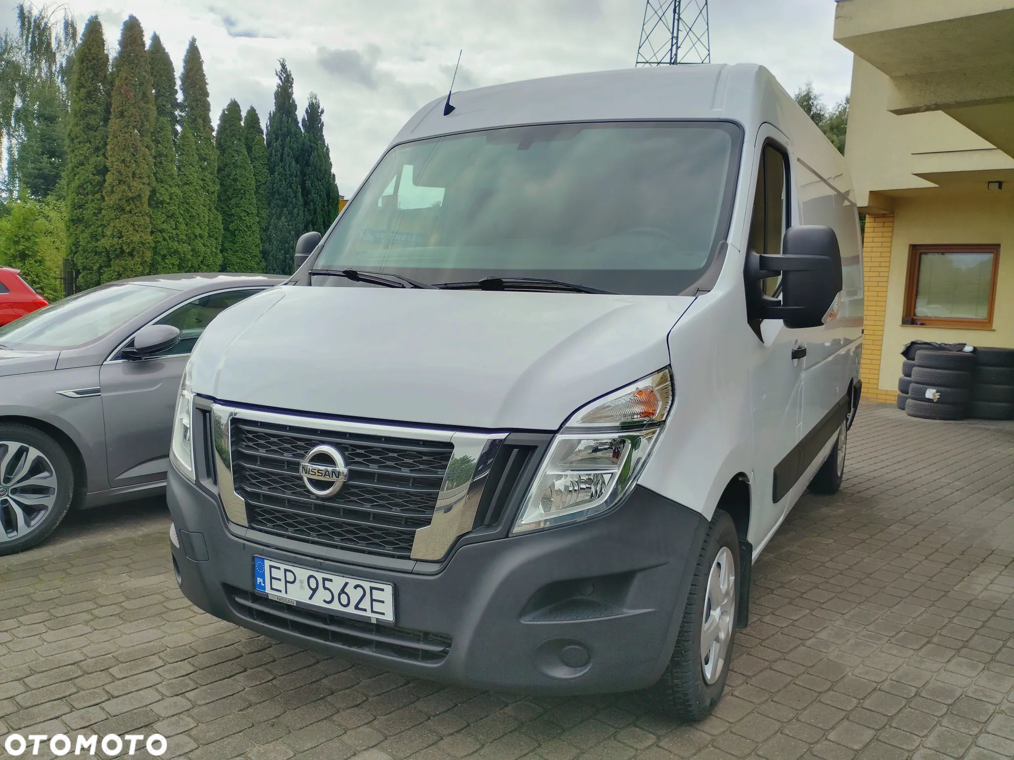 Nissan NV400 - 12