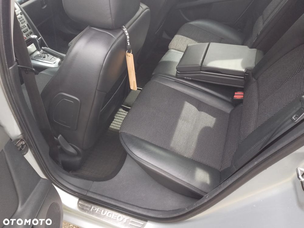 Peugeot 407 - 5