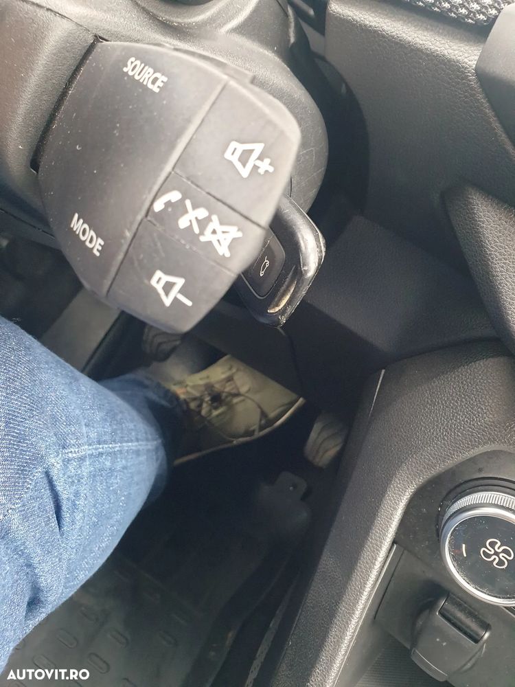 Dacia Logan TCe 90 MT6 Prestige - 31