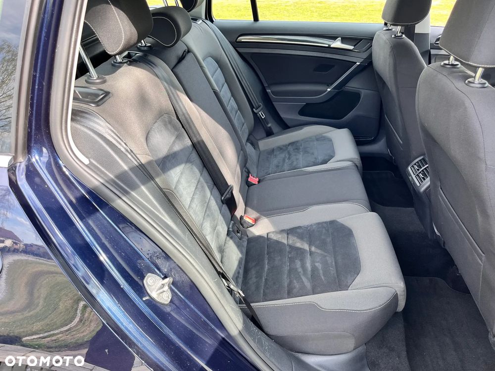 Volkswagen Golf 2.0 TDI BlueMotion Technology DSG Highline - 12