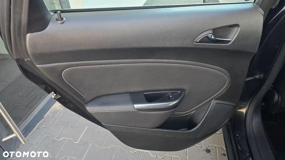 Opel Astra - 25