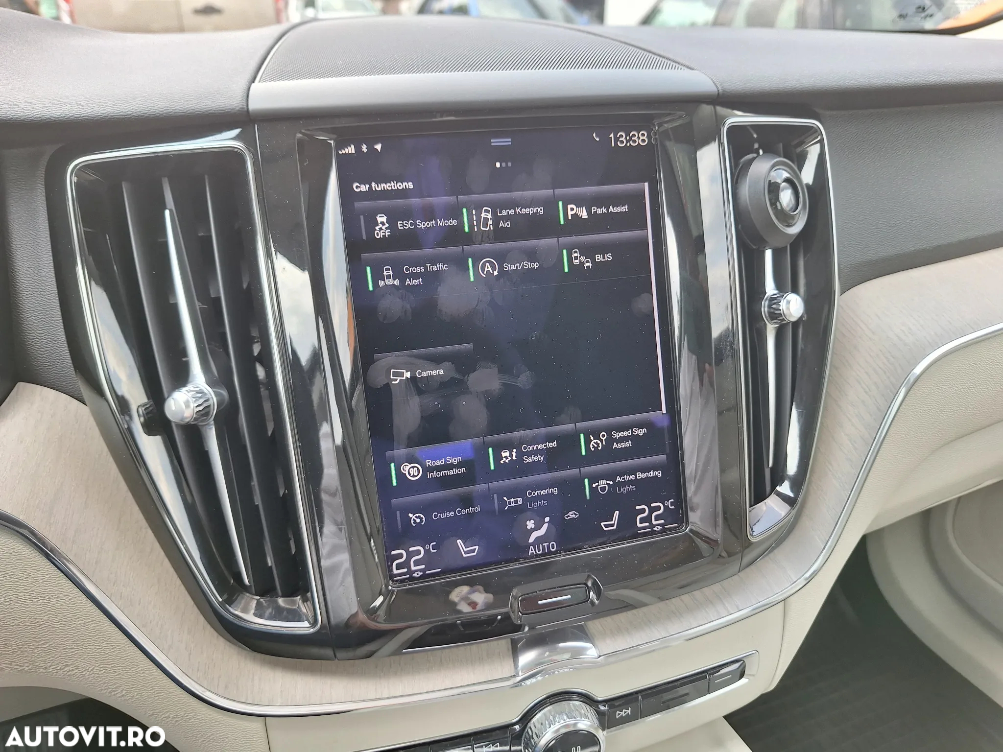 Volvo XC 60 D5 AWD Inscription - 24