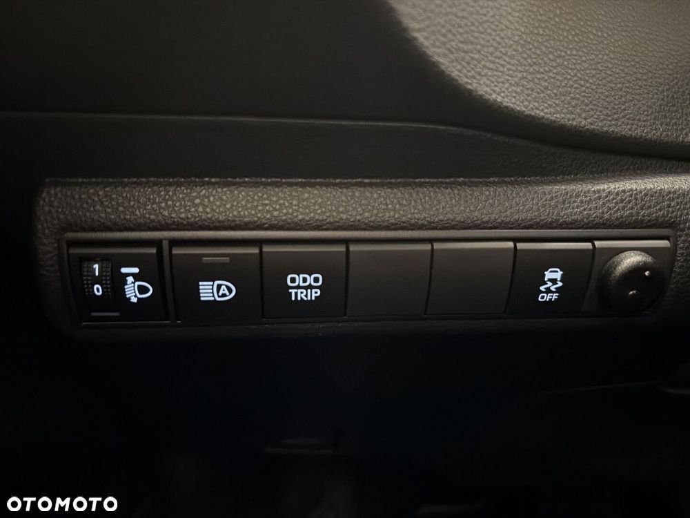 Toyota Corolla 1.8 Hybrid Comfort - 18
