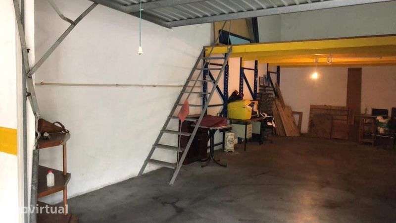 Alugo garagem - Alfragide - Grande imagem: 3/4