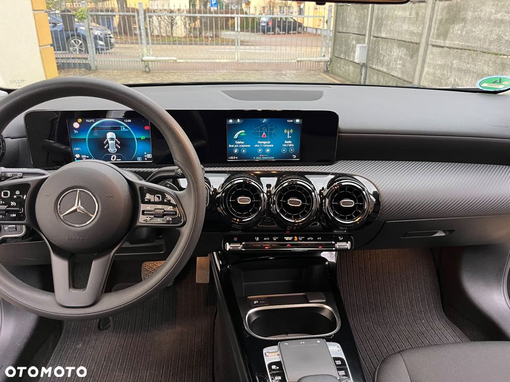 Mercedes-Benz Klasa A 180 d 7G-DCT Edition 19 - 20