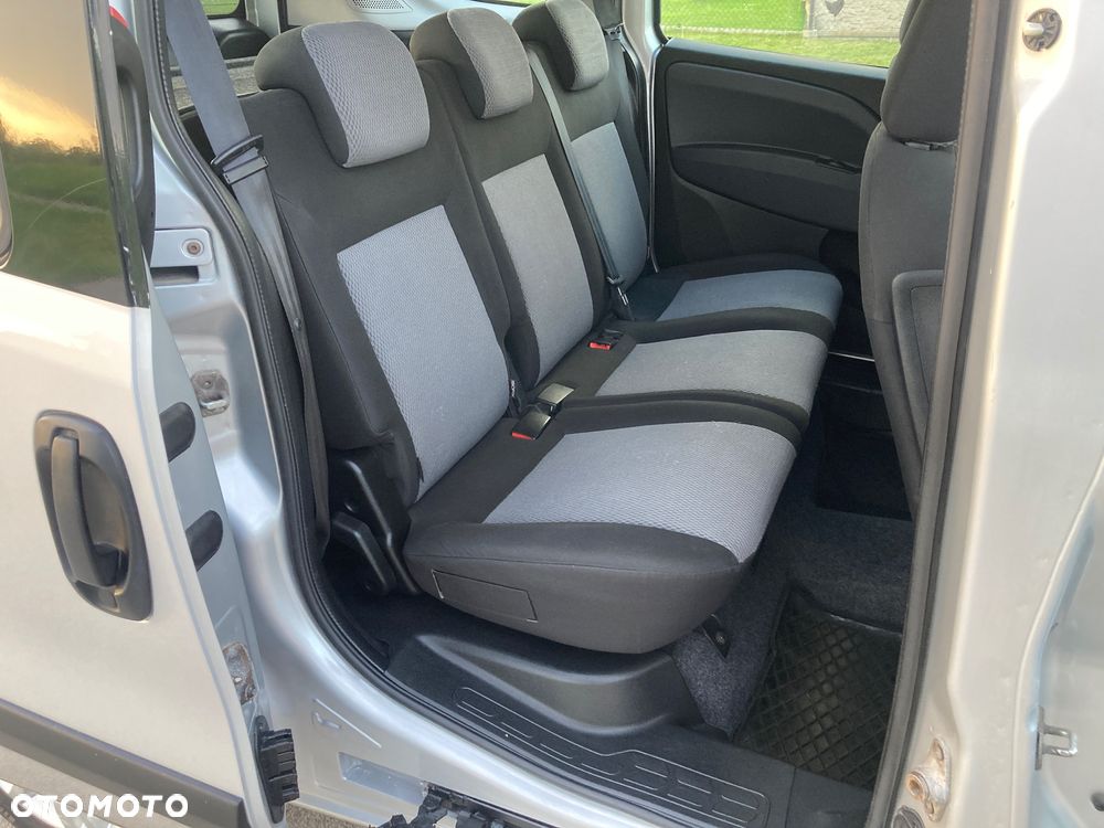 Fiat Doblo 2.0 Multijet 16V Emotion - 13