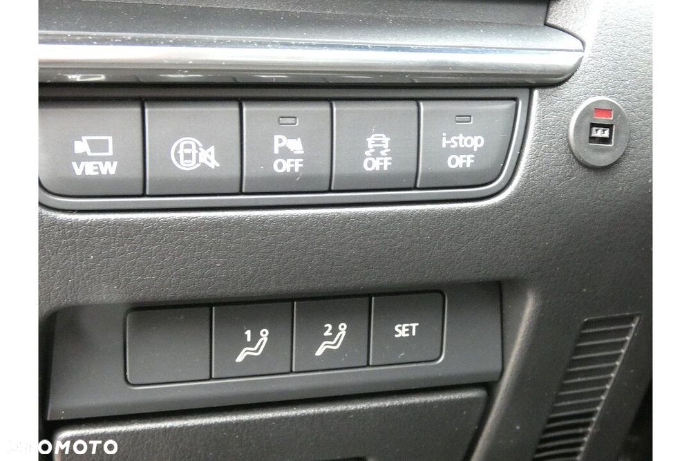 Mazda 3 e-SKYACTIV-X 186 M HYBRID TAKUMI - 13