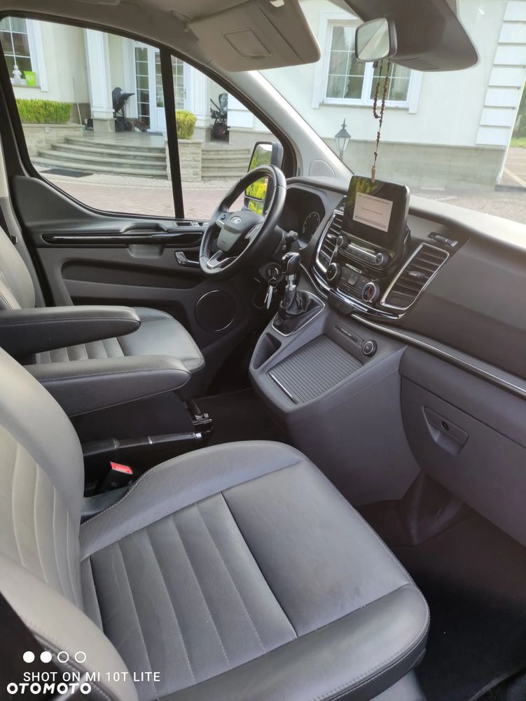 Ford Tourneo Custom 2.0 EcoBlue L1 Titanium - 12