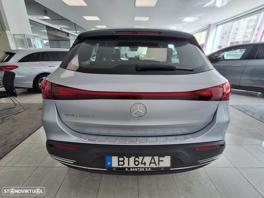 Mercedes-Benz EQA 250 Progressive - 8