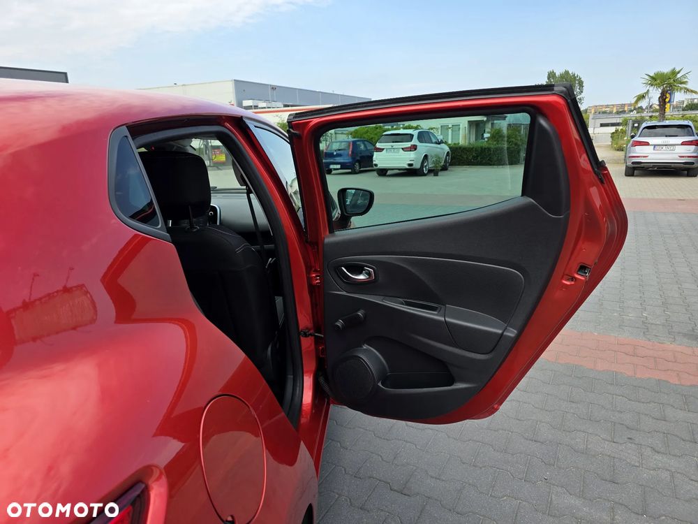 Renault Clio 1.2 16V Limited - 12