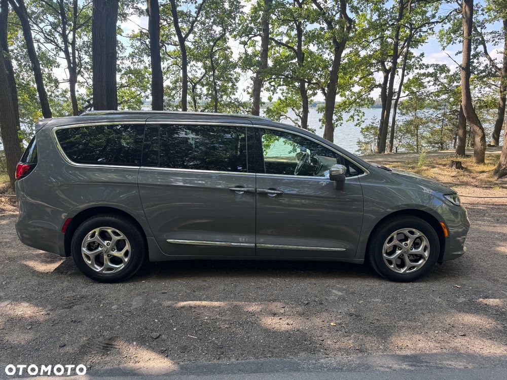 Chrysler Pacifica - 14