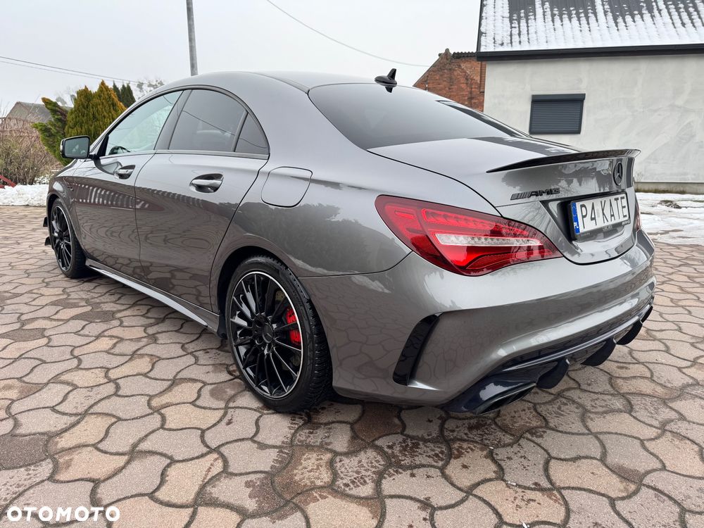 Mercedes-Benz CLA - 4