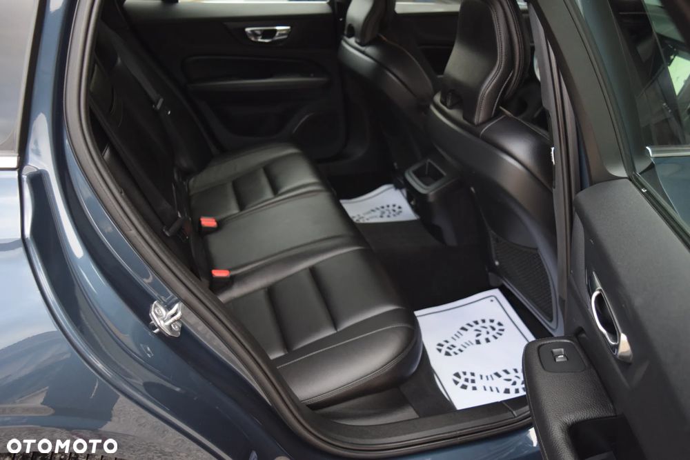 Volvo V60 D3 Geartronic Momentum Pro - 37