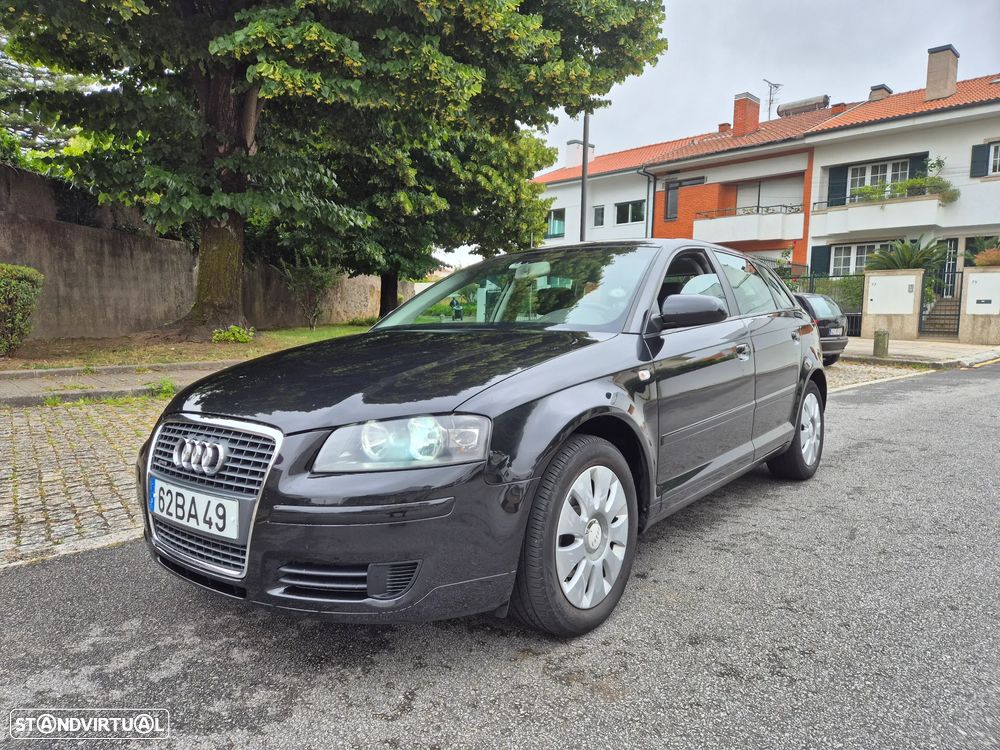 Audi A3 Sportback 1.9 TDi Ambiente - 2