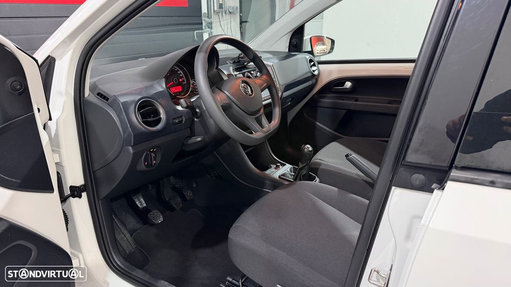 VW Up! 1.0 BMT Move - 11