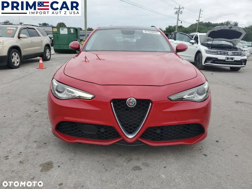 Alfa Romeo Giulia - 5
