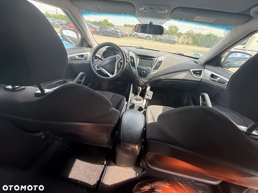 Hyundai Veloster 1.6 GDI Premium - 12