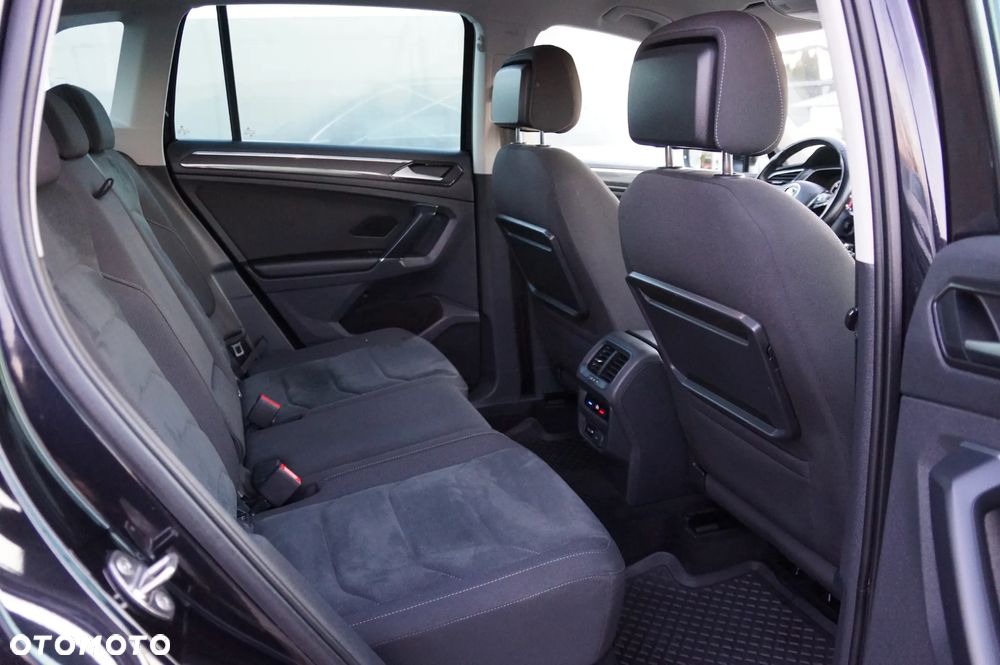 Volkswagen Tiguan 2.0 TDI SCR 4MOTION DSG Highline - 29