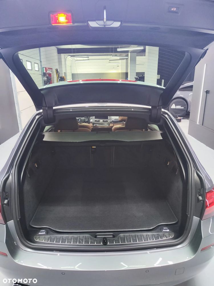 BMW Seria 5 520d Touring - 25