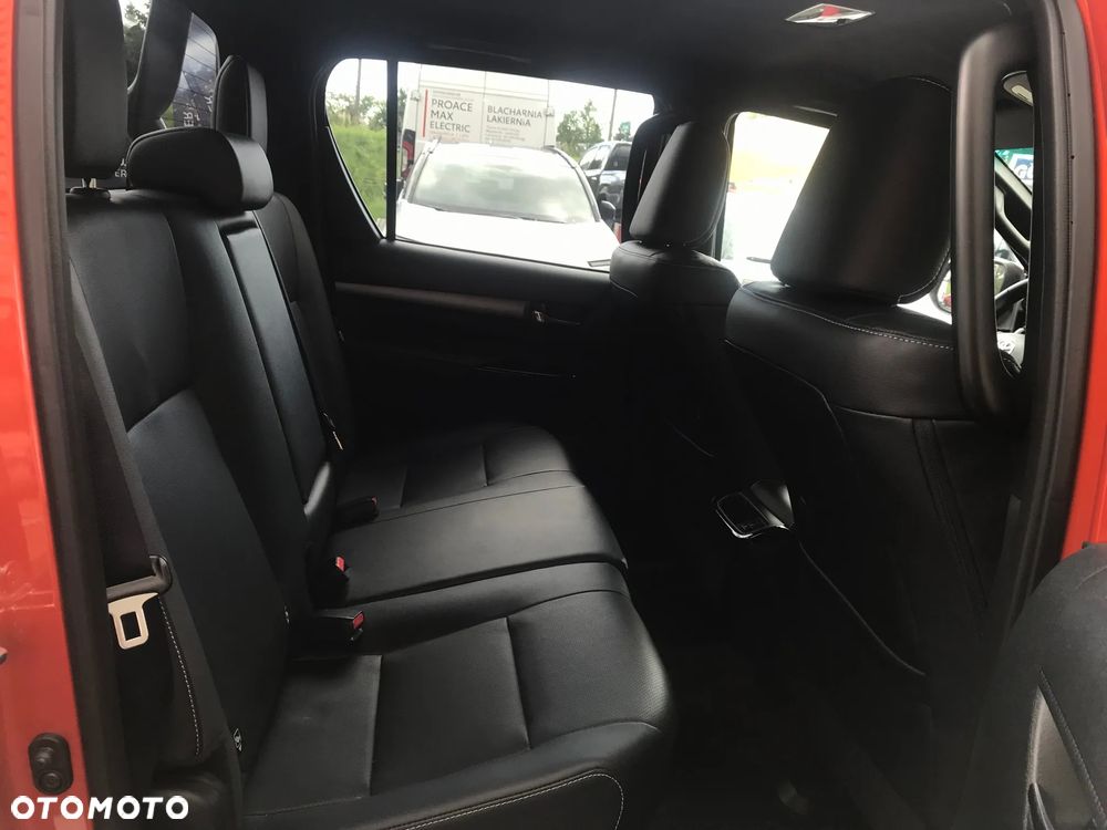 Toyota Hilux 2.8 D-4D mHEV Double Cab Invincible 4x4 - 20