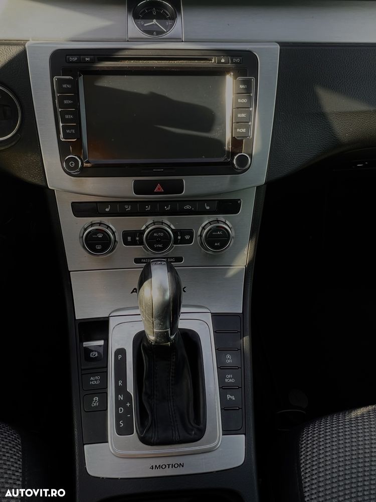 Volkswagen Passat Alltrack - 9