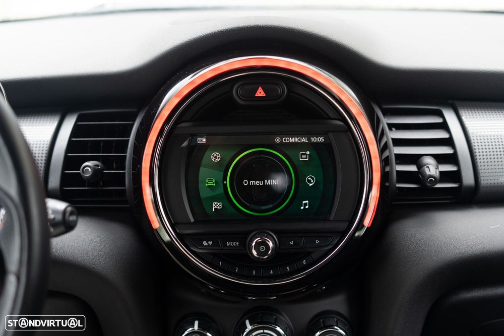 MINI 5 Portas Cooper Premium JCW Auto - 25