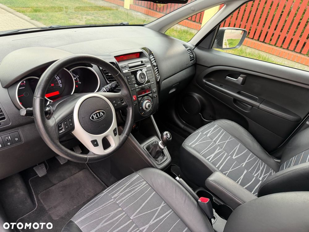 Kia Venga 1.6 CVVT Titanium Collection - 30