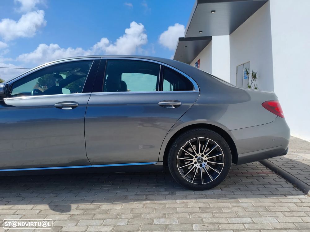 Mercedes-Benz E 300 de AMG Line - 15